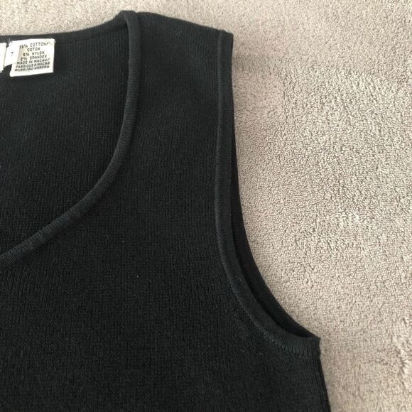 BLACK DESIGNER SCOOP NECKLINE  SLEEVELESS TOP - Picture 7 of 7